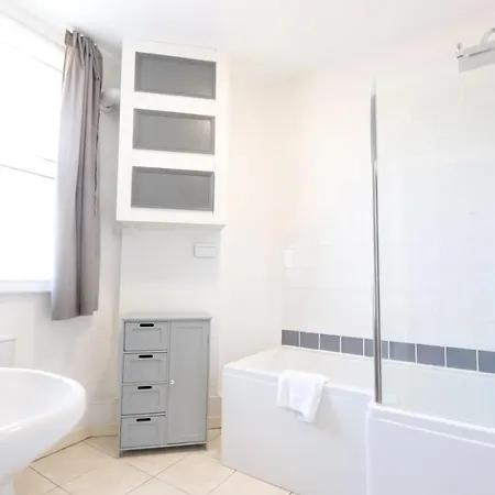 Stylish 2 Bed In Old Market *