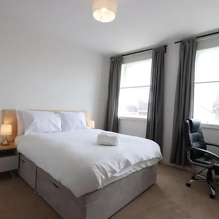 Stylish 2 Bed In Old Market *